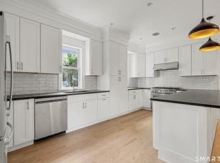 15 Shorelands Pl, Old Greenwich, CT 06870