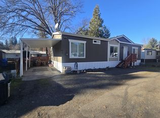 22071 Highway 62 #40, Shady Cove, OR