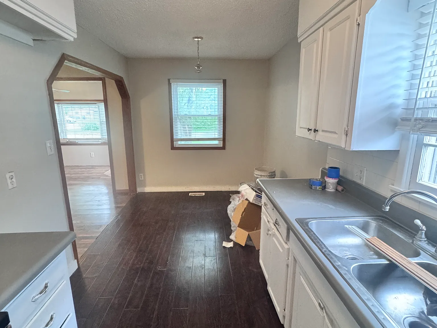 3 bed, 992 sqft, $1,350 — Photo 2