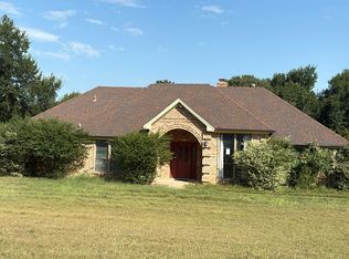 408 Silver Ln, Azle, TX 76020