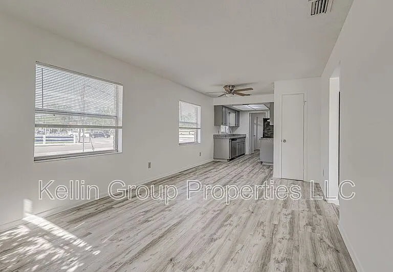 401 Big Cedar Way #A — Photo 4