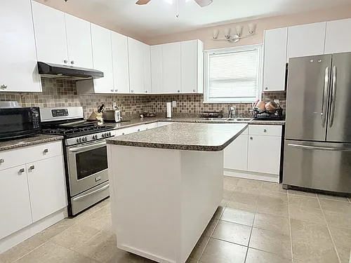 207 Kathleen Ave Photo 1