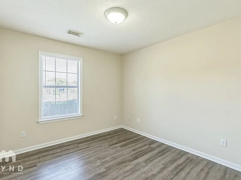 2263 Reece Blvd — Photo 41