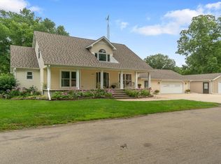 7985 S Green St, Dixon, IL 61021