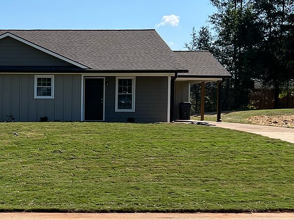2nd image of 516 Valley Dr
