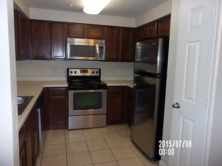 2100 Grapefruit St #2100 — Photo 9