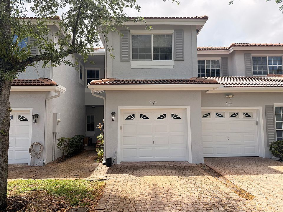 1st image of 5121 Sabal Gardens Ln APT 2