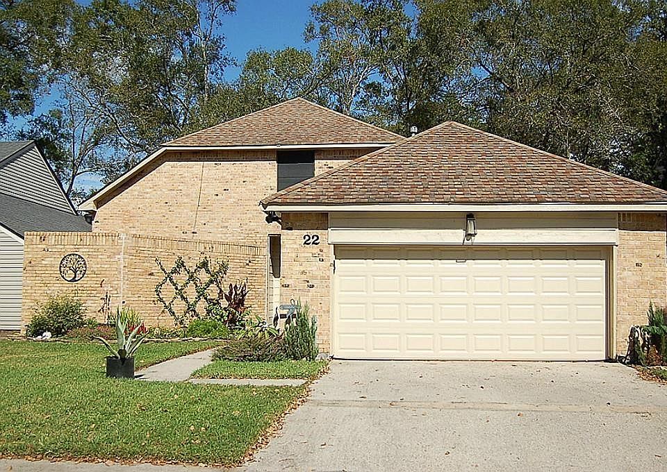 1st image of 1746 Cloister Dr APT 14