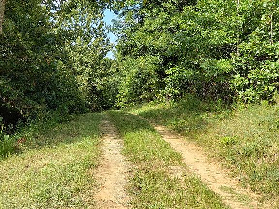 2nd image of 111 Us Highway 63