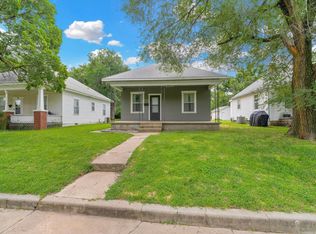 429 W 5th St, Newton, KS 67114