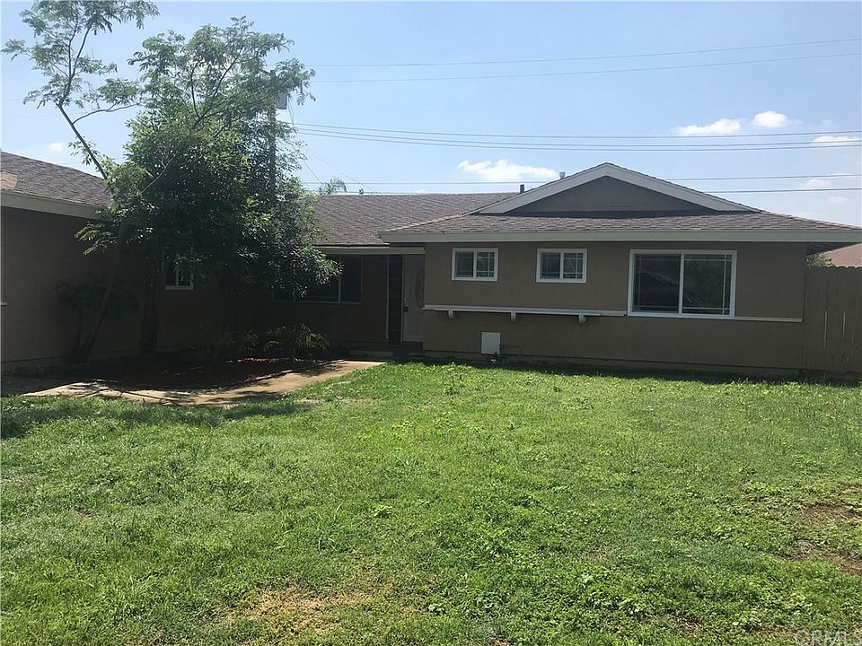 1st image of 3414 N Fairfax Dr