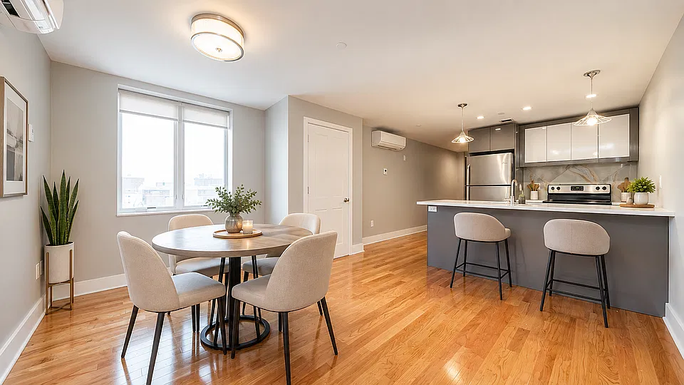 115 Erasmus St #17