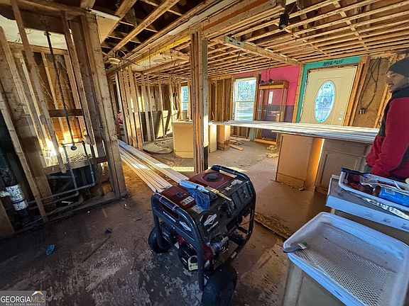 4th image of 1249 Lambs Bridge Rd