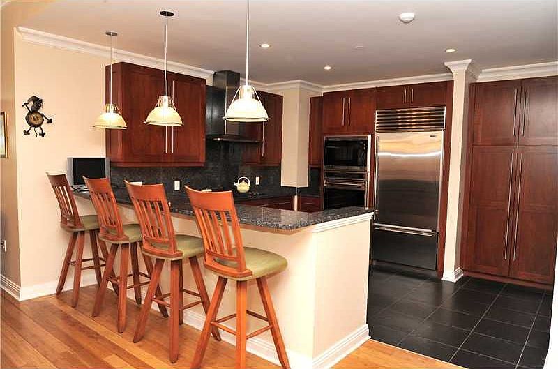 1st image of 341 Thames St Unit 201S
