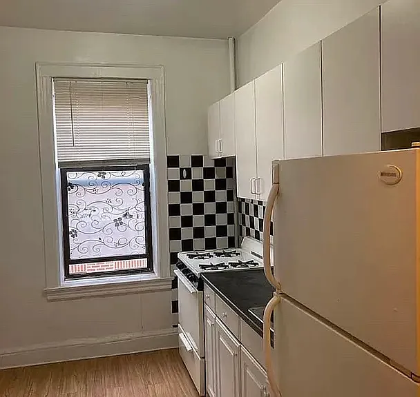 202-02 43rd Ave #3D — Photo 1