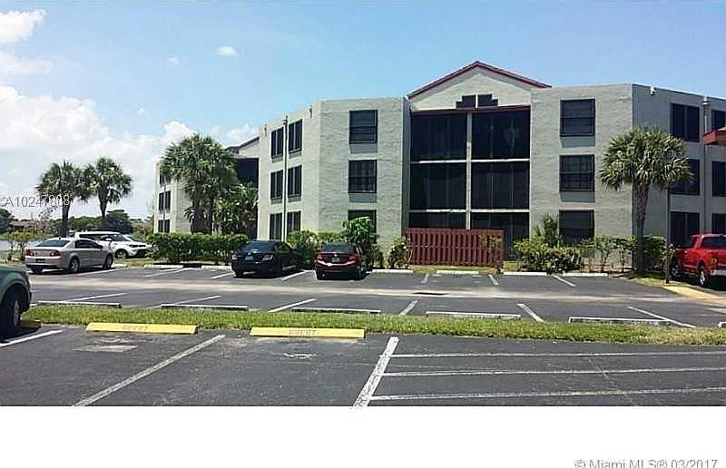 2nd image of 210 Lake Pointe Dr APT 213
