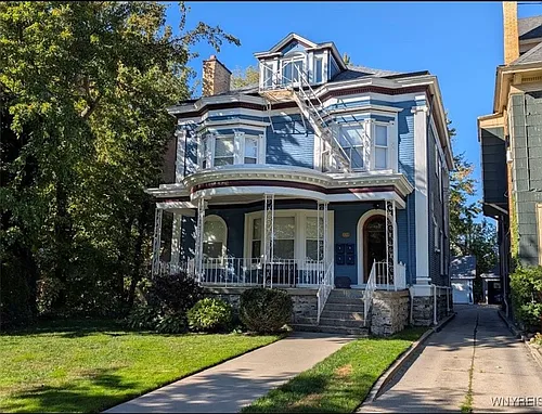 374 Elmwood Ave Photo 1