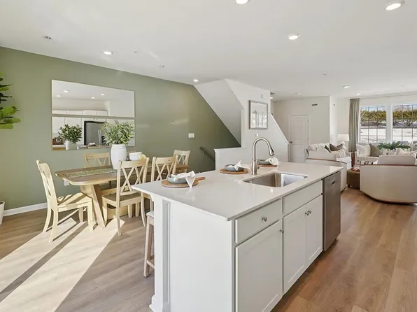 25 Clementon Rd E, Gibbsboro, NJ 08026