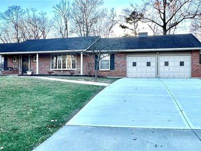 618 N Fairview Ave, Liberty, MO, 64068