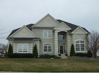 34 Waters Edge Dr, Delran, NJ 08075