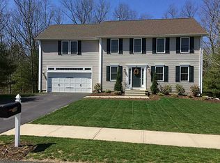18 Timber Trl, Coventry, RI 02816