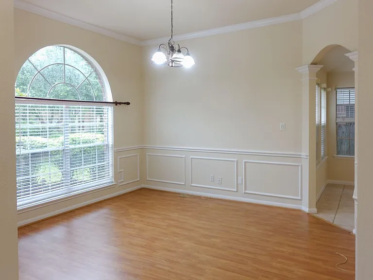 20735 Spring Rose Dr — Photo 4