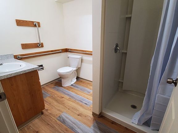 4th image of 275-295 Greenwood St #287