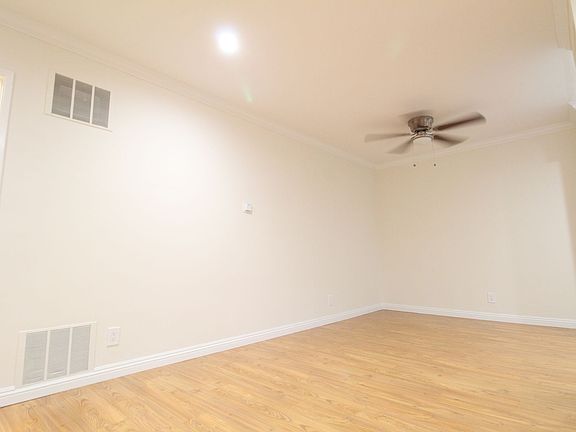 2nd image of 3121 Bagley Ave #6