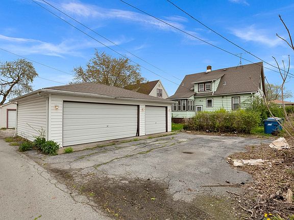 3rd image of 16254 Prairie Ave