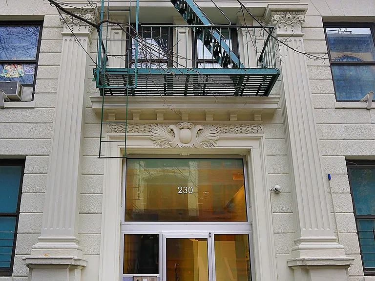 230 W 113th St #2D — Photo 33
