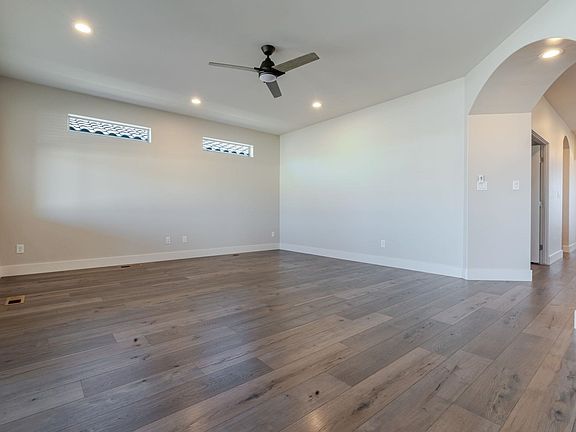 3rd image of 2832 Trevor Mesa Dr
