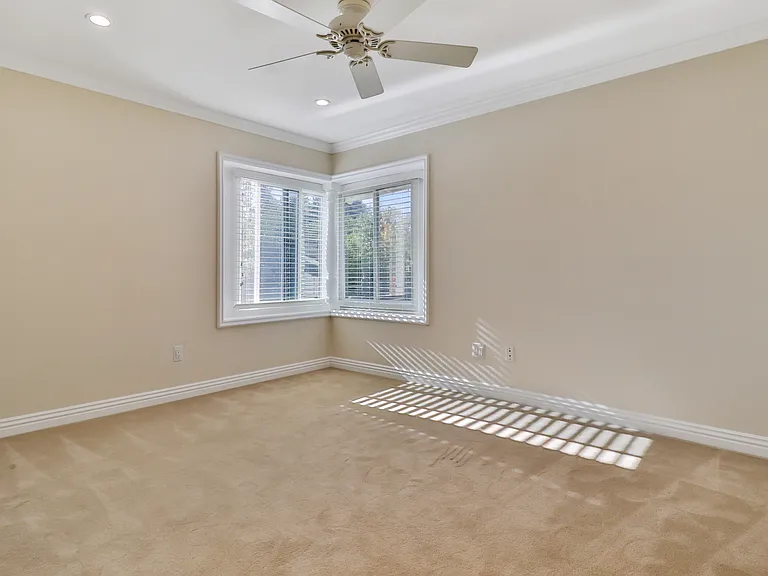 1164 S Galesmoore Ct — Photo 23