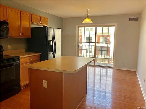 4th image of 1431 Ashford Ct #66