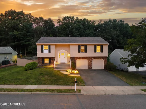 14 Cannonball Drive, Howell, NJ 07731
