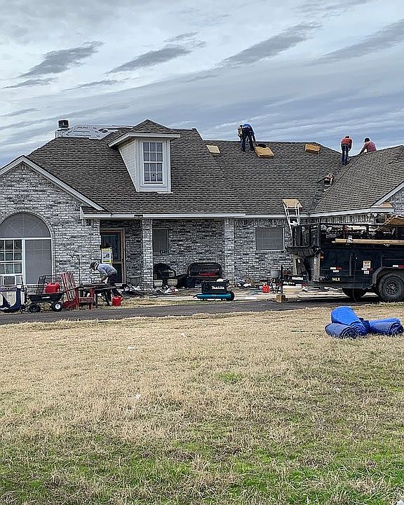 2nd image of 3800 Fairview Rd