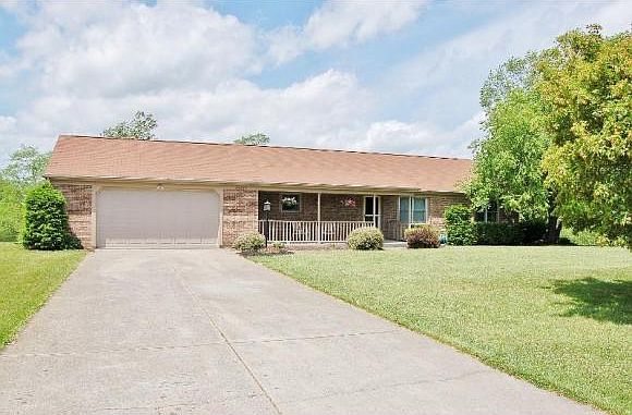 1st image of 26185 Pineridge Dr