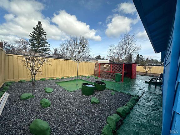 2nd image of 4015 Franks Court