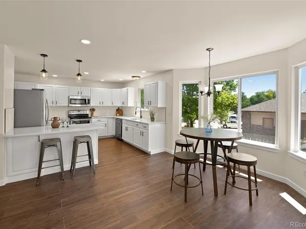 1464 Cherrywood Way, Longmont, CO 80504