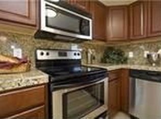 320 Cragmore St, Denver, CO 80221