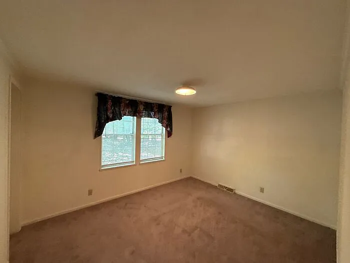2039 Vista Rd — Photo 16