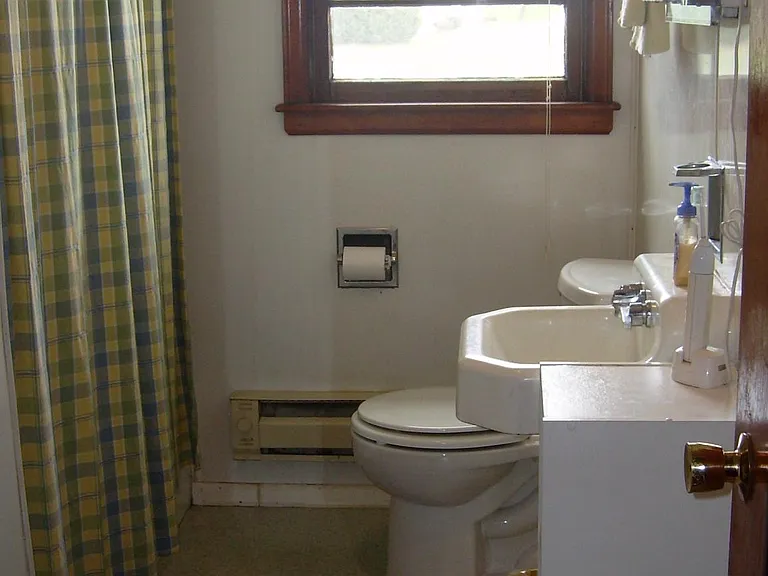 1115 Progress St NW #1 — Photo 10