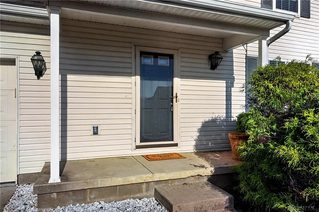 4 bed, 2.5 bath, 1624 sqft, $2,200 — Photo 4