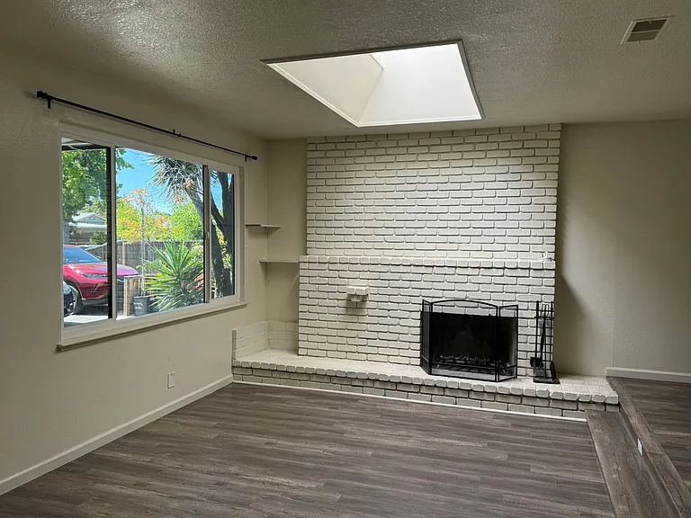 2956 Driftwood Dr — Photo 10