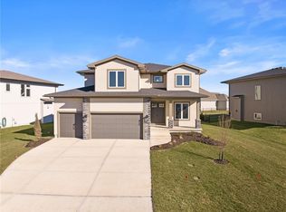 9261 Barth Rd, Lenexa, KS 66227