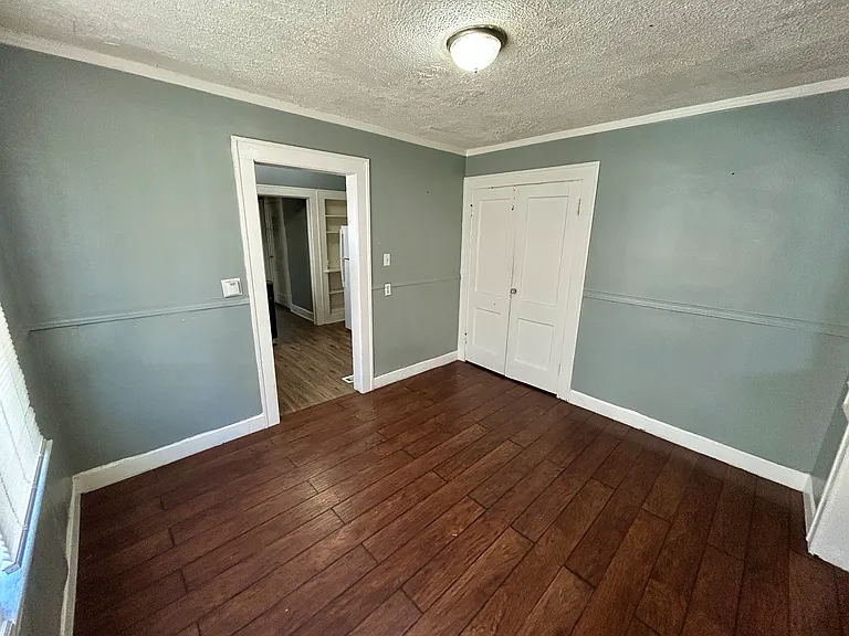 2909 Brookside Ave — Photo 16