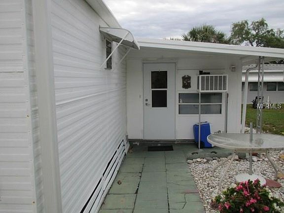 3rd image of 1100 University Pkwy Lot 18