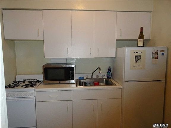 3rd image of 111 S Centre Ave APT 3QQ