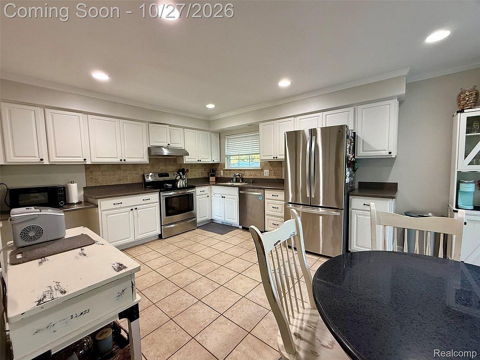 42016 Queen Anne Ct, photo 8
