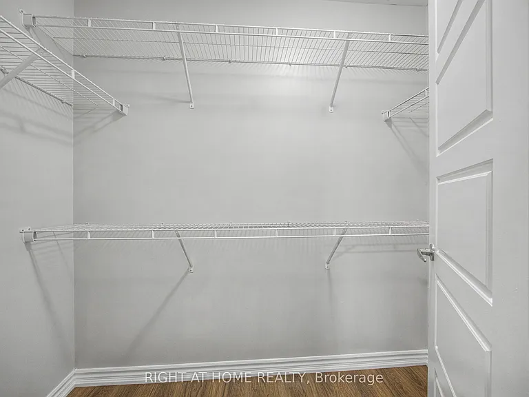 1235 Mulroney Hts — Photo 29