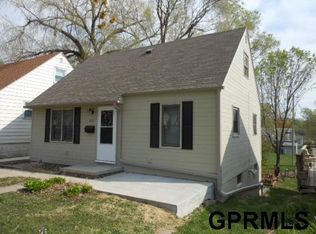 6533 Charles St, Omaha, NE 68132